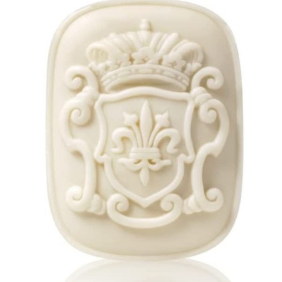 NIB Rosewood and Osmanthus Luxury Soap - Picture 2 of 6